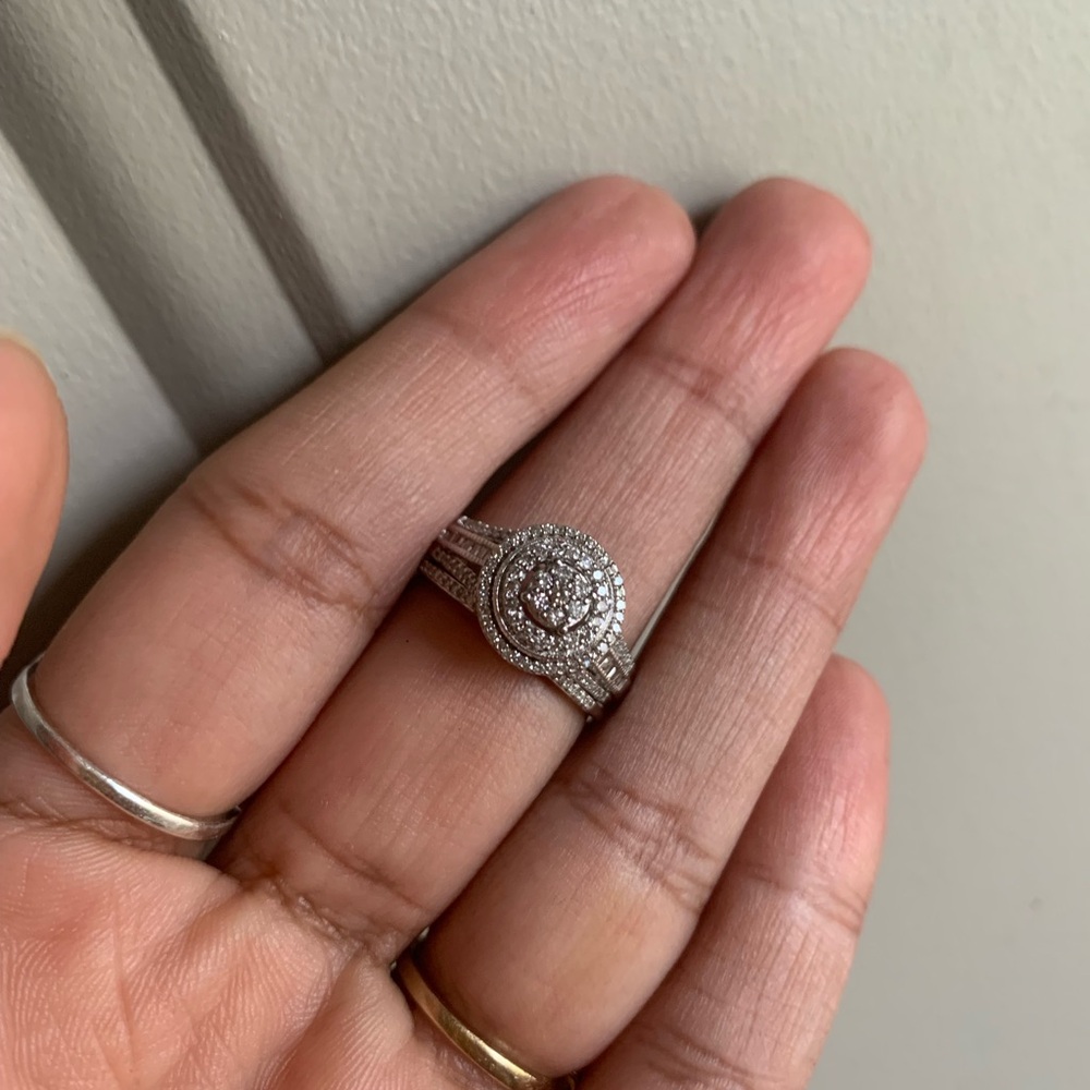 10k White Gold Diamond Ring Set